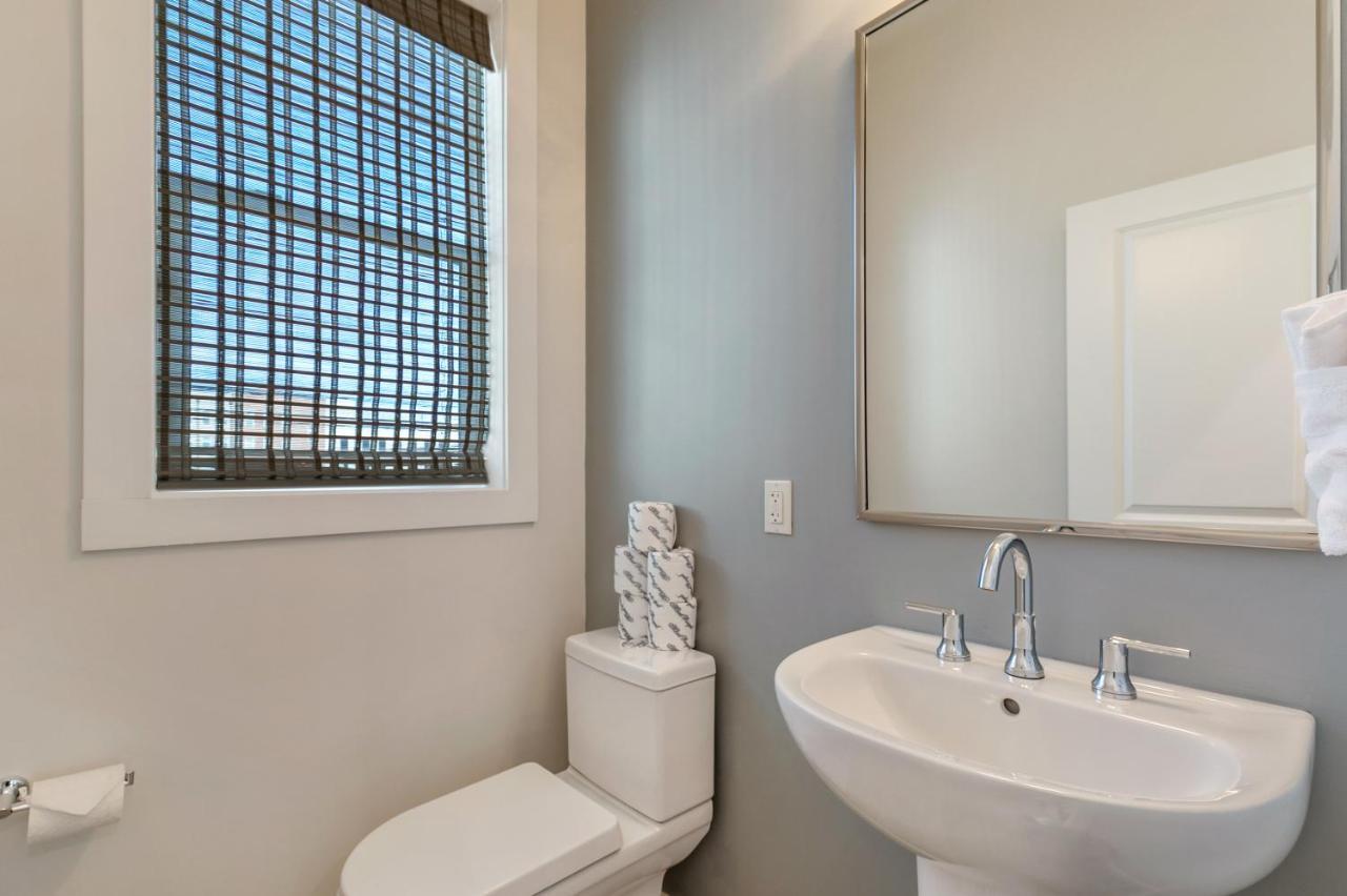 Modern 4Br Townhouse In Bienville Villas نيو أورلينز المظهر الخارجي الصورة